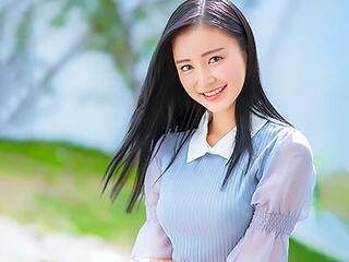 【AVデビュー】エッチなことへの探求心が人一倍強い長身美脚な帰国子女がAV初撮りに臨む！