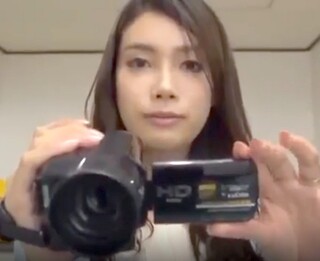 【堀内秋美】義理息子の裸体をビデオ撮影しながら、義母相姦… 勃起したチンポに興奮し、カメラを捨てて、中出し交尾…