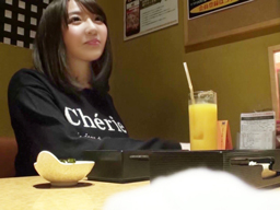就活中のフリーター女子が出張リーマンの巨根に喘ぐ夜の就職活動
